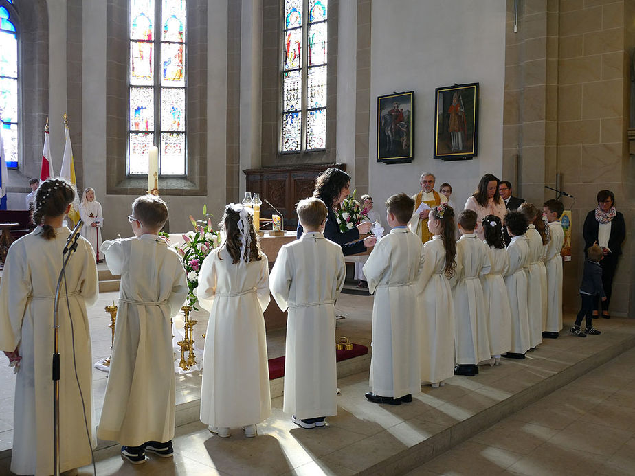 Feier der 1. Heiligen Kommunion in Sankt Crescentius (Foto: Karl-Franz Thiede)